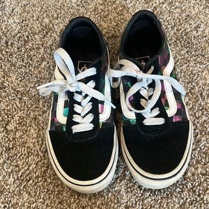 Girls Vans iridescent check old stool size 13
